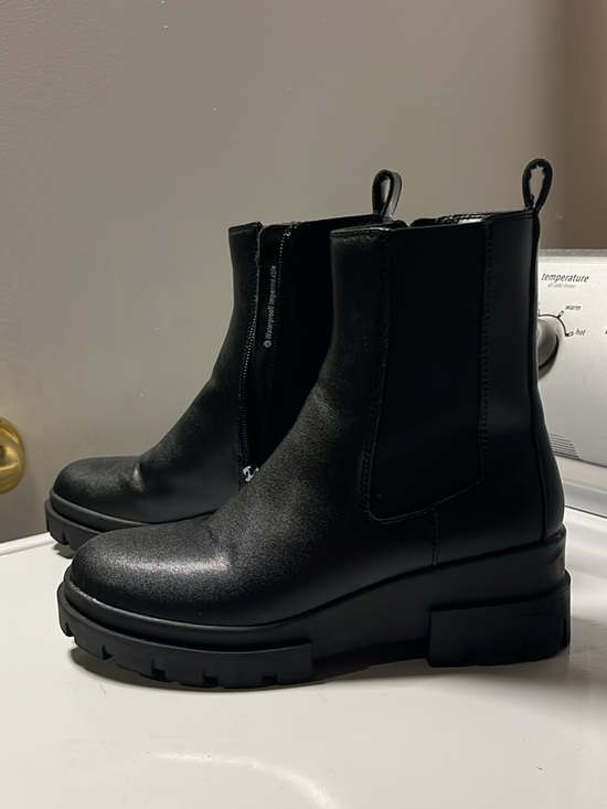 Blondo Shoes - Blondo Black Waterproof Ankle Boots Size 5.5
